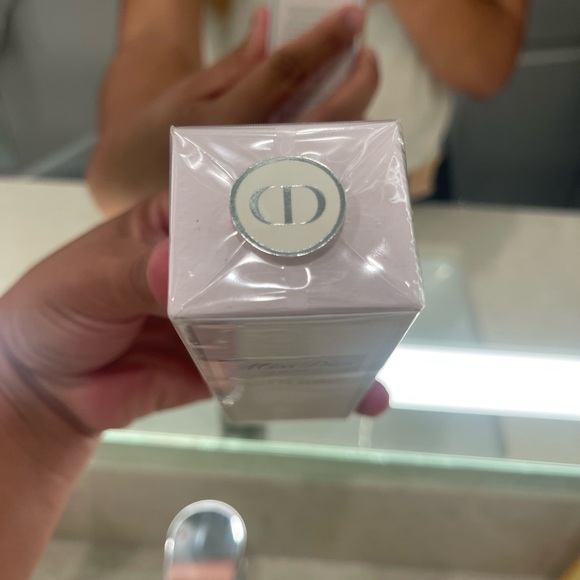 Dior Miss Dior Eau de Parfum Roller-Pearl - Silver and White - Picture 3 of 7